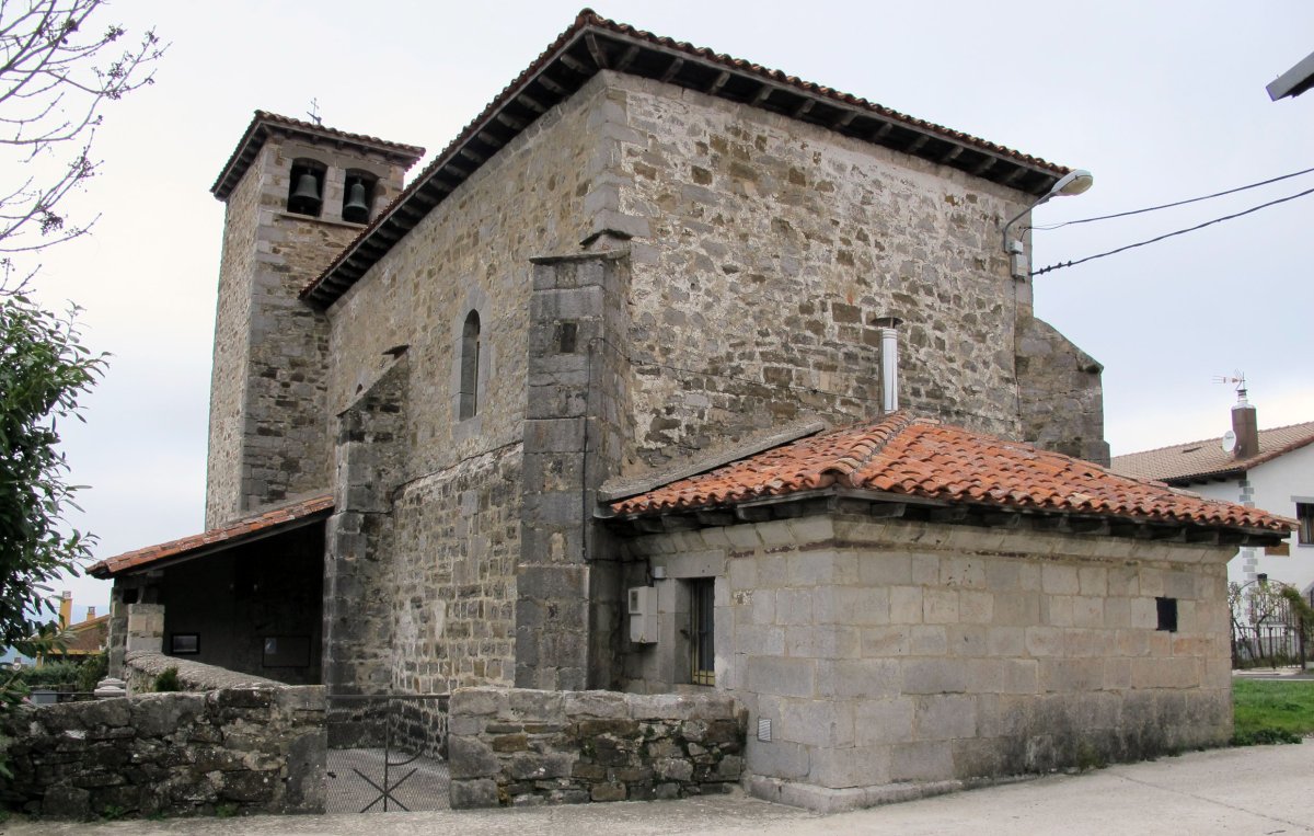 San Esteban eliza, Aintzioa-Erroibar