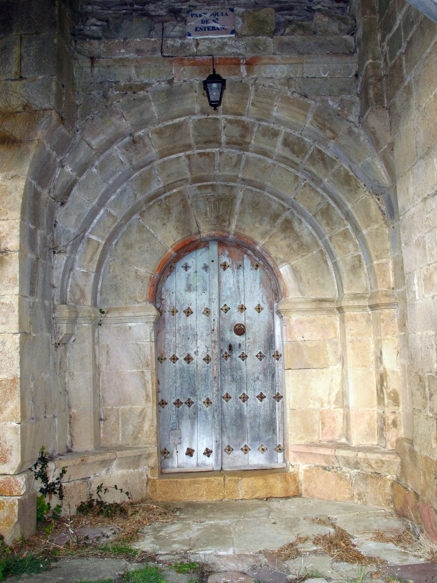 San Esteban eliza, Lusarreta-Artzibar