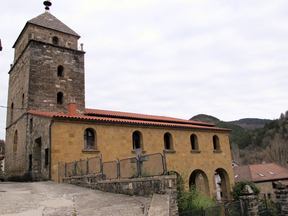 San Andres eliza, Espartza Zaraitzu