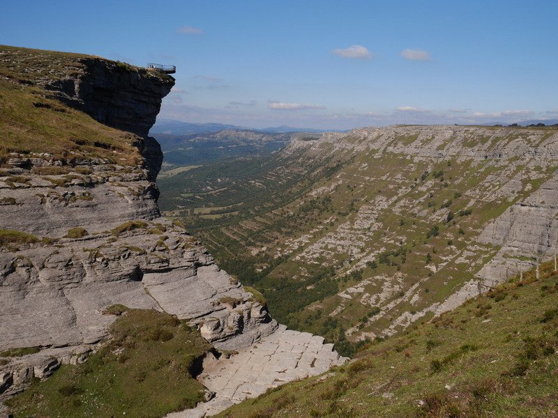 Ur-jauziaren burua urik gabe