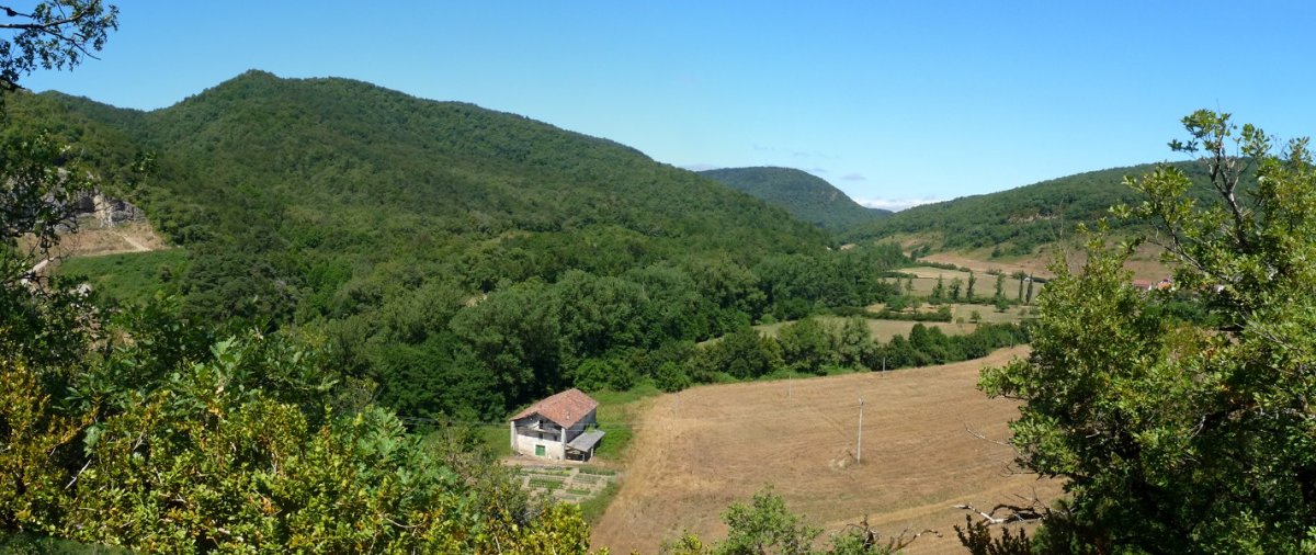 Etulaingo benta zaharra mendebaldeko bidetik