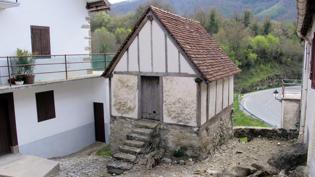 Jabat garaia, Orbara