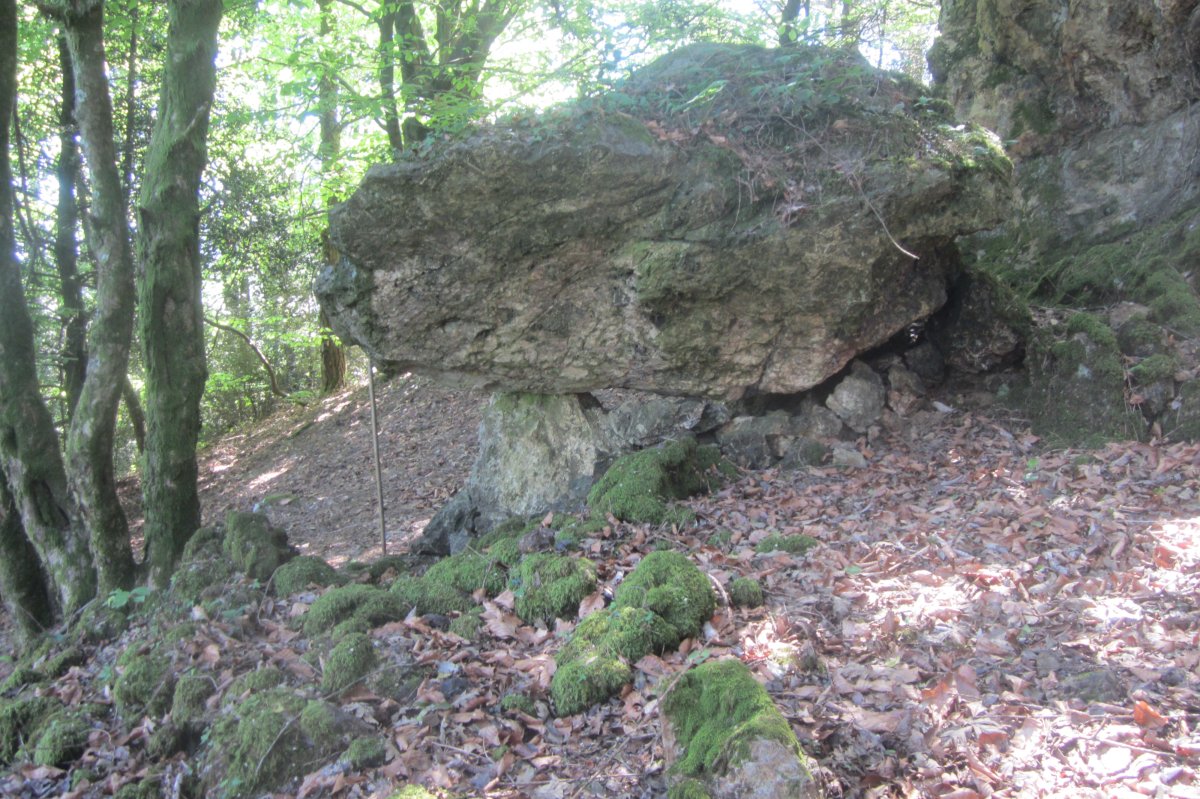 Paradólmen Faalegi  (Abril  20017)