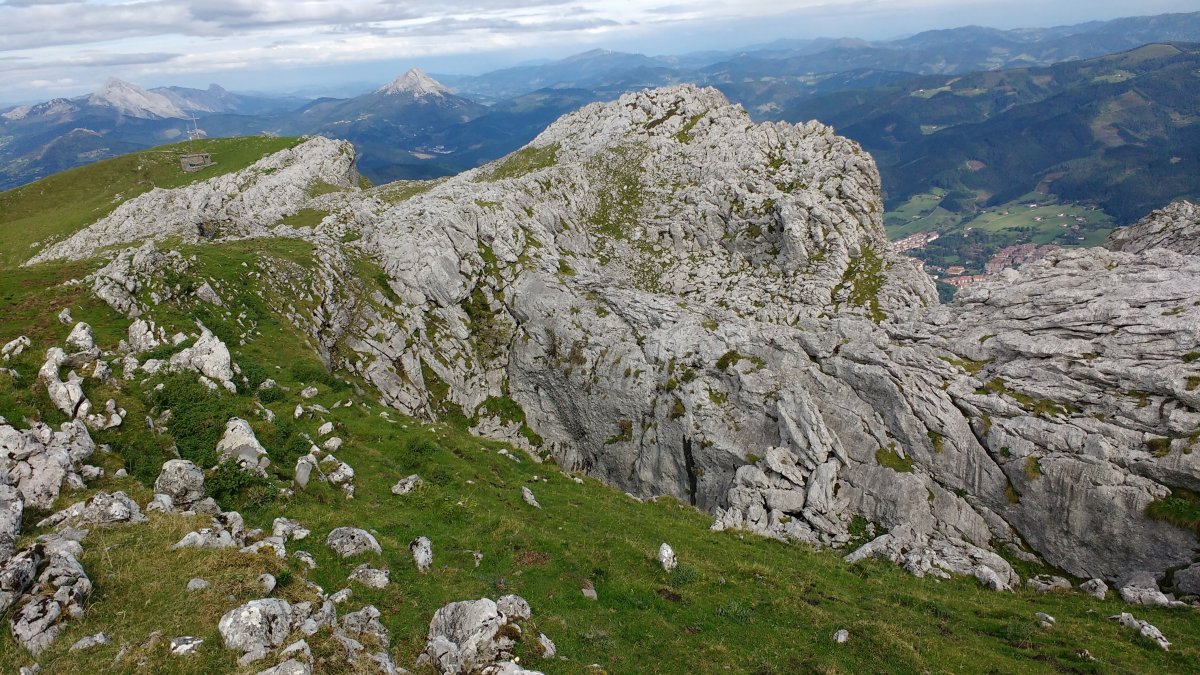 Kurtzezar mendia (1287m)