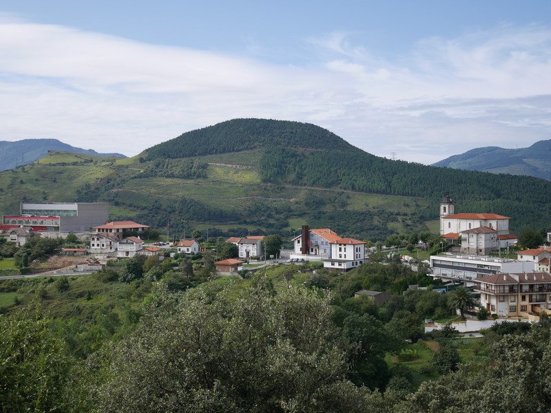 Zierbenako Aldapa auzoa eta Montaño