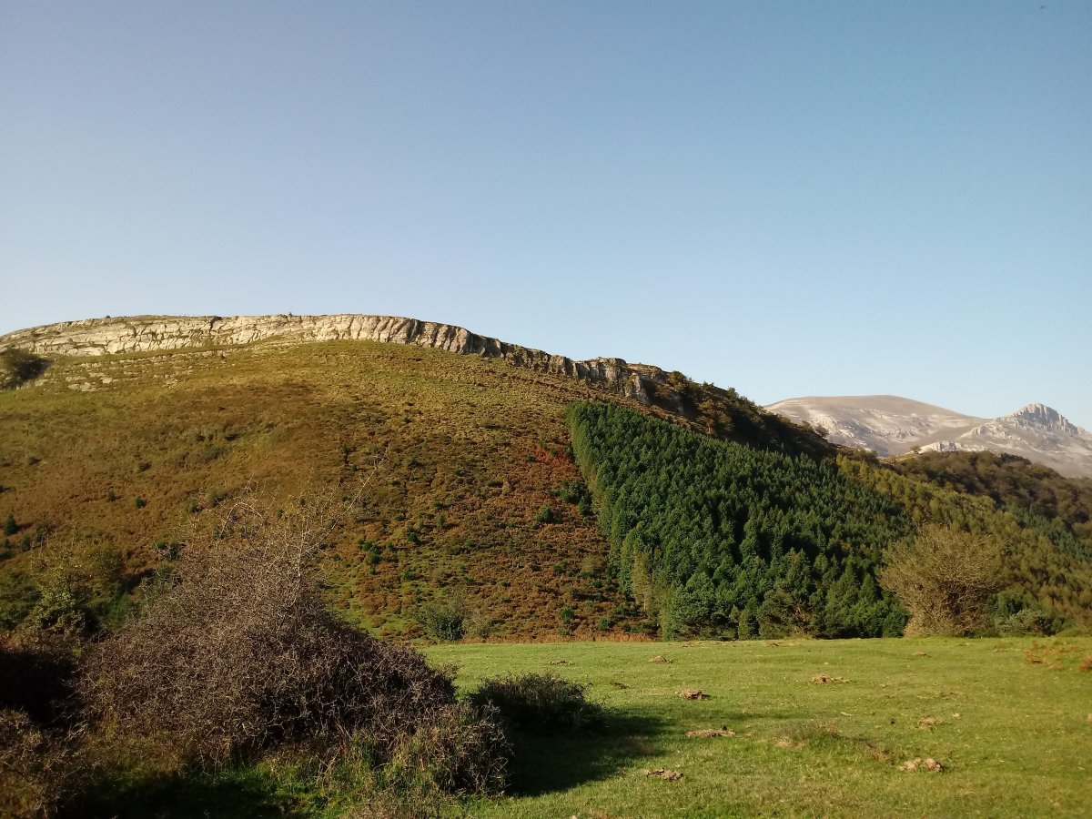 Arralde (945m) Bastelarratik (851m)