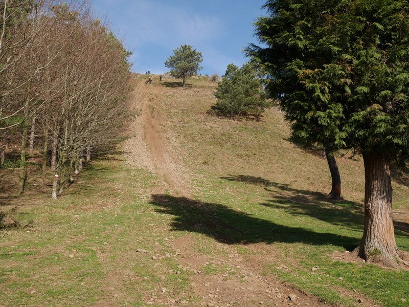Hegoaldeko bizkarretik azkenengo malda