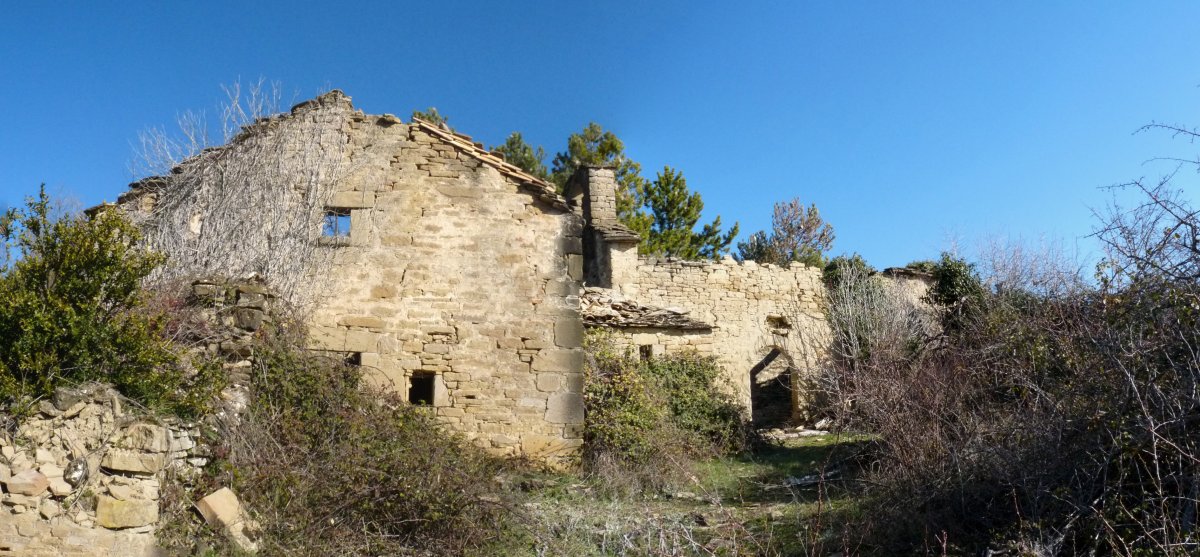 Arangoitiko ermita, erdi erorian