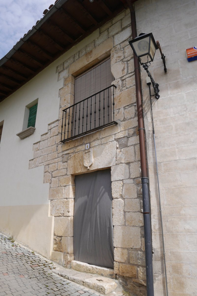 Doussinague jauregia, Oltza