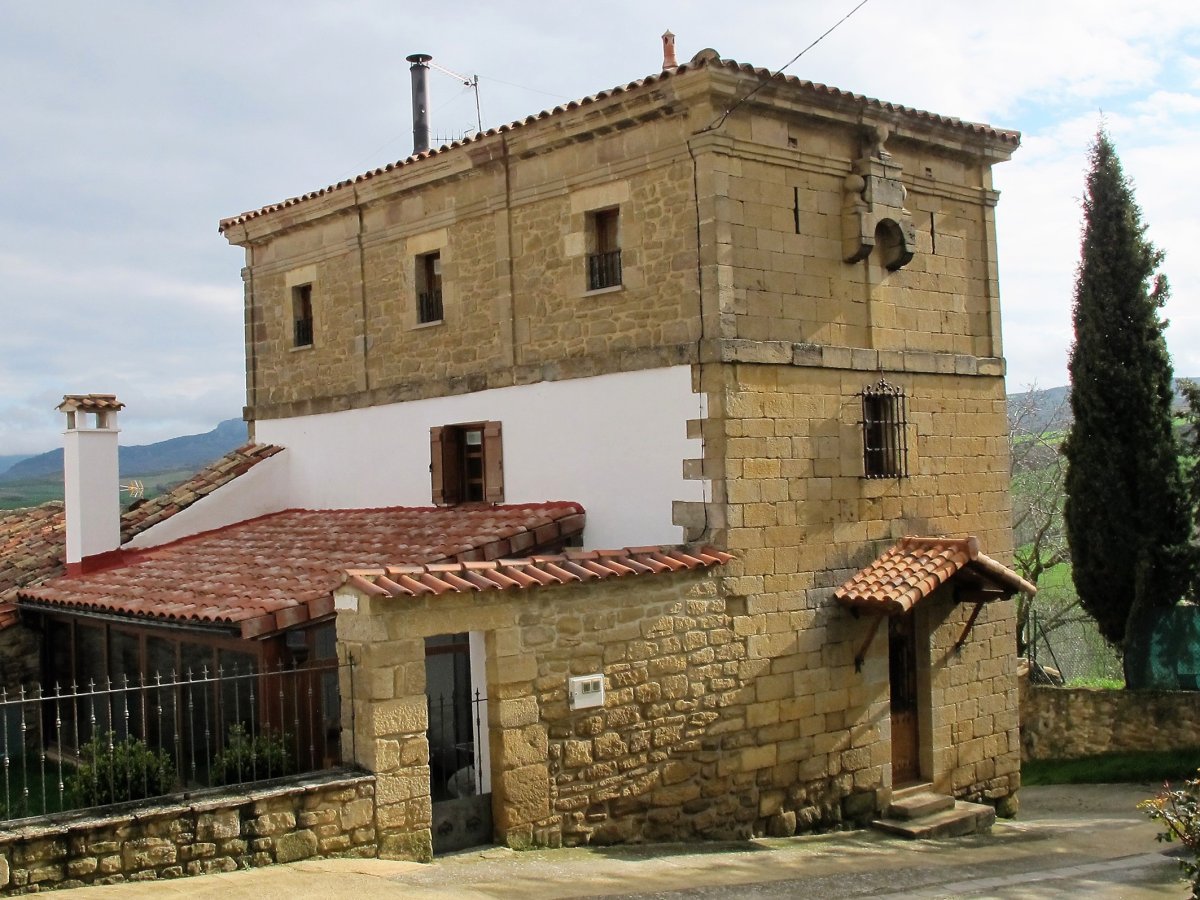 Jauregia, Irurre-Gesalatz