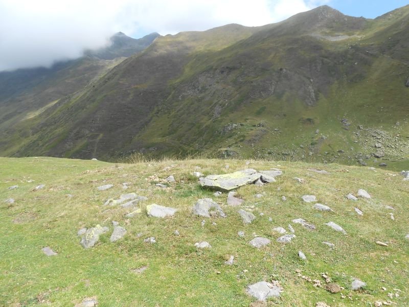 la hourquette de larry trikuharria