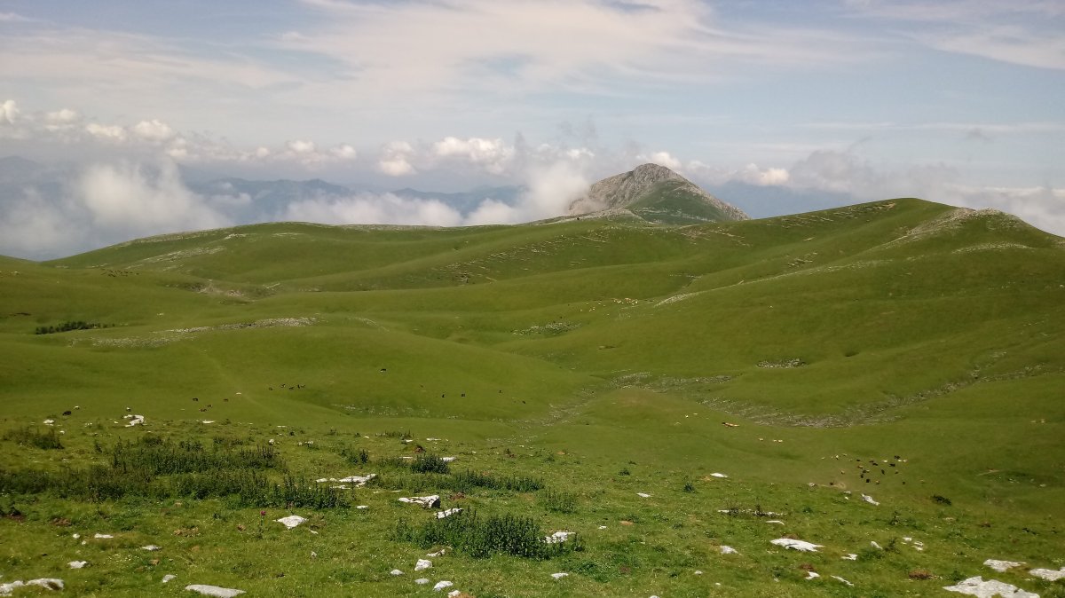 Txindoki tontorra eta Alotza, Uarrainetik