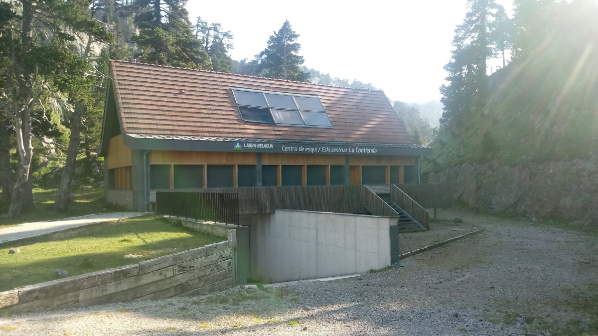 Kontiendako Eski Zentrua, apiapuntua