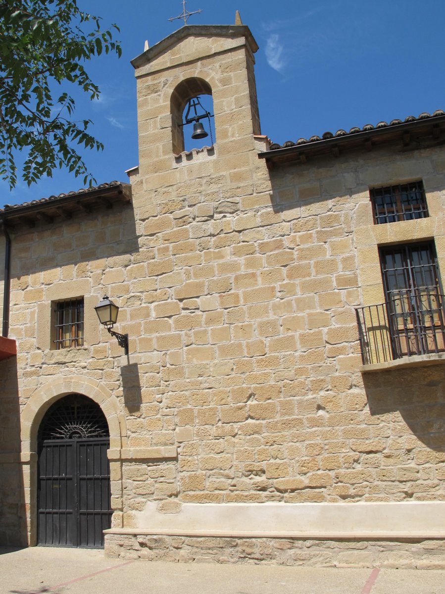 Cuevas ermita, Viana