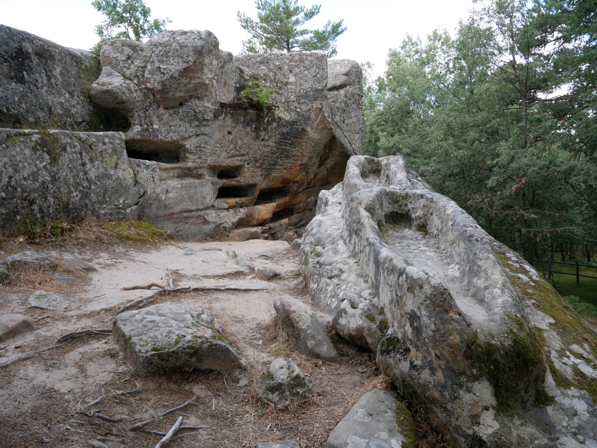 Cuyacabras nekropolia, Quintanar de la Sierra aldean