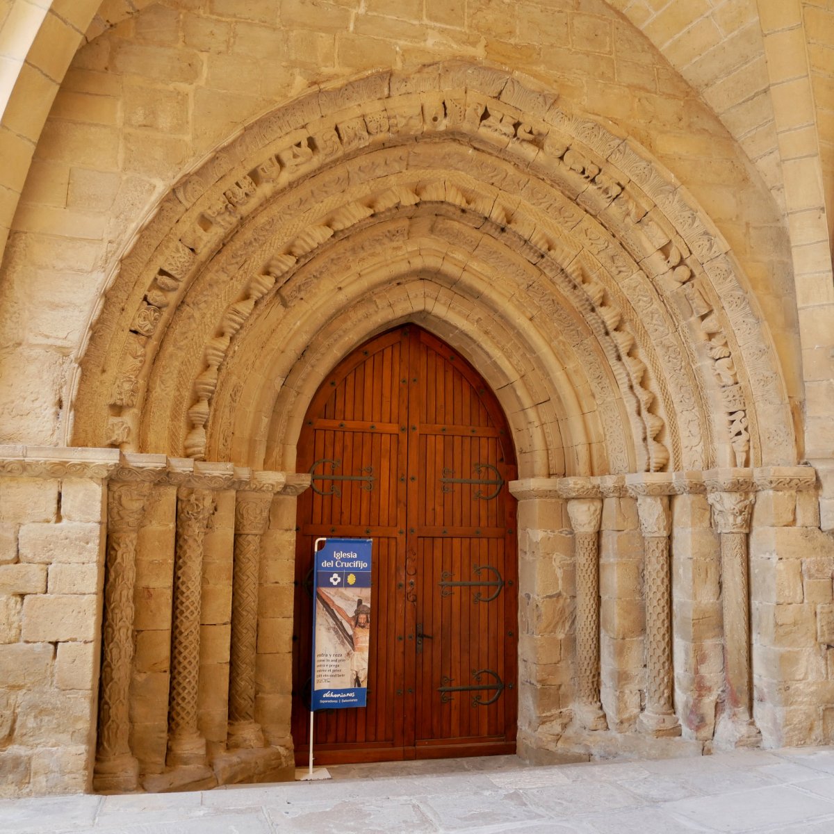 Gurutzearen eliza, Gares