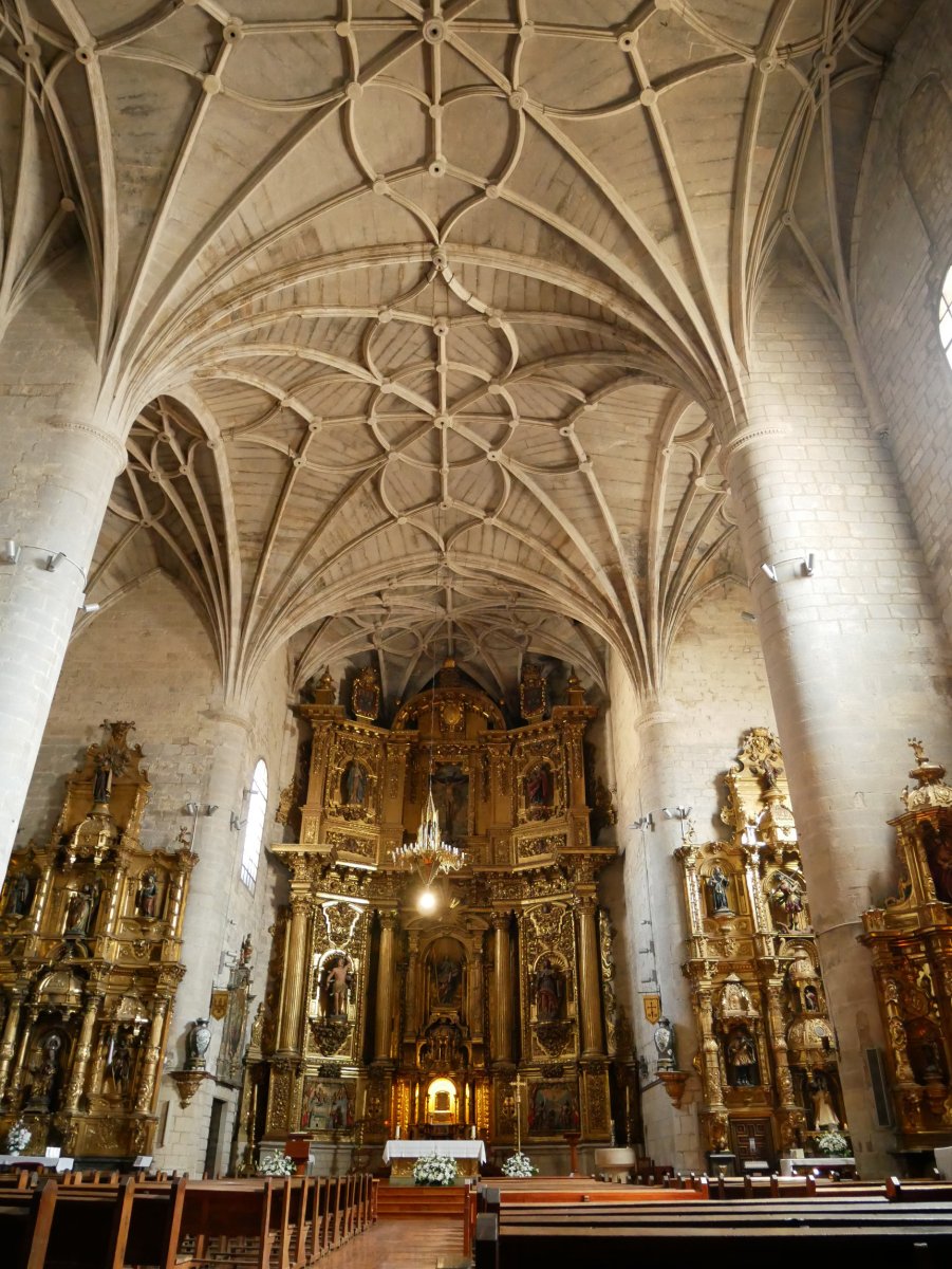 Santiago eliza, Gares