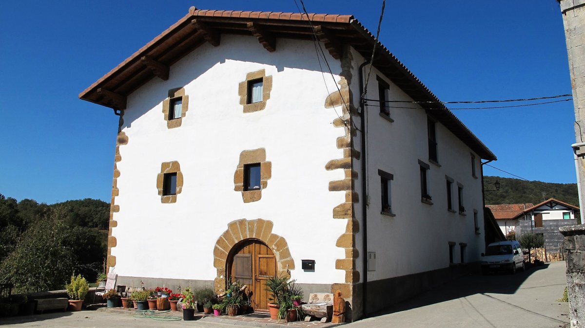 Arotzenea etxea, Orokieta-Basaburua