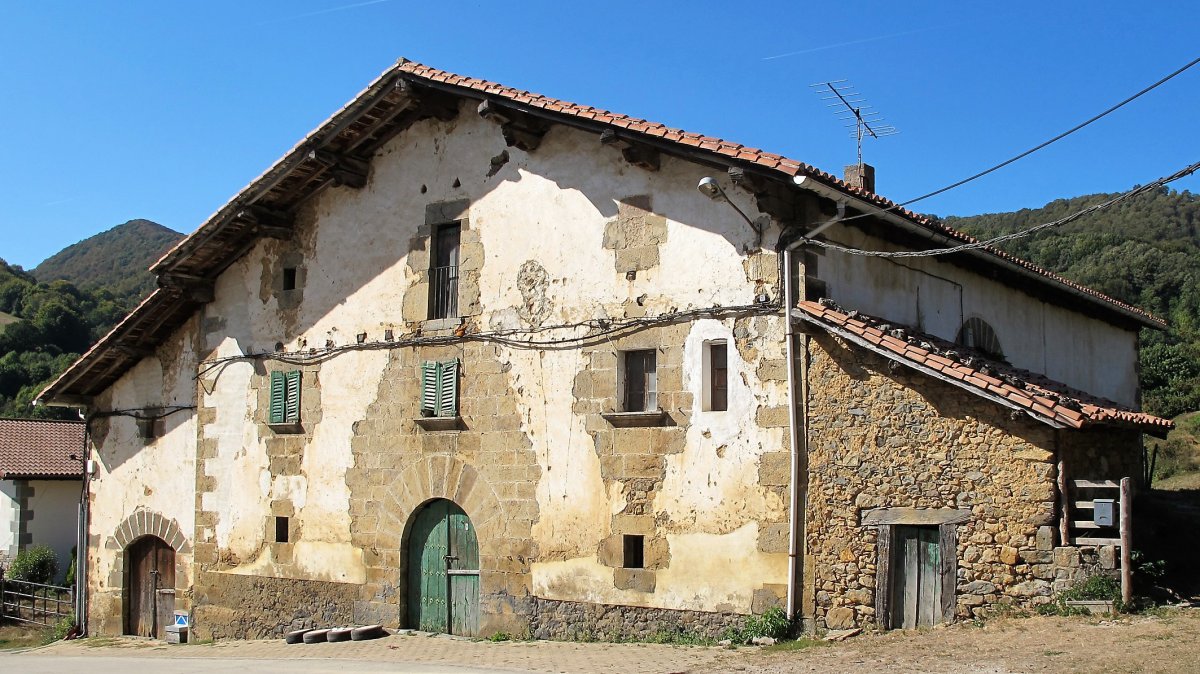 Etxeaundia etxea, Arrarats-Basaburua