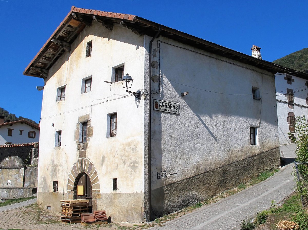 Herrikoetxea, Arrarats-Basaburua