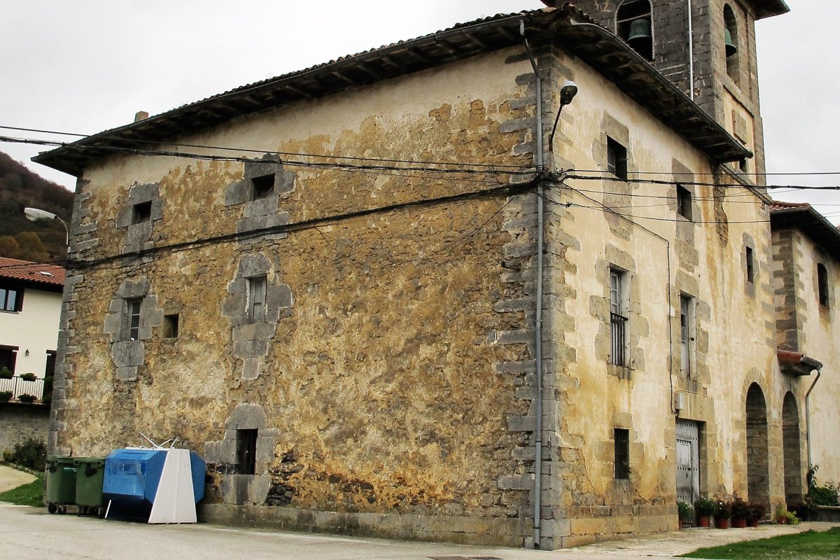 Apezetxea etxea, Arrarats-Basaburua