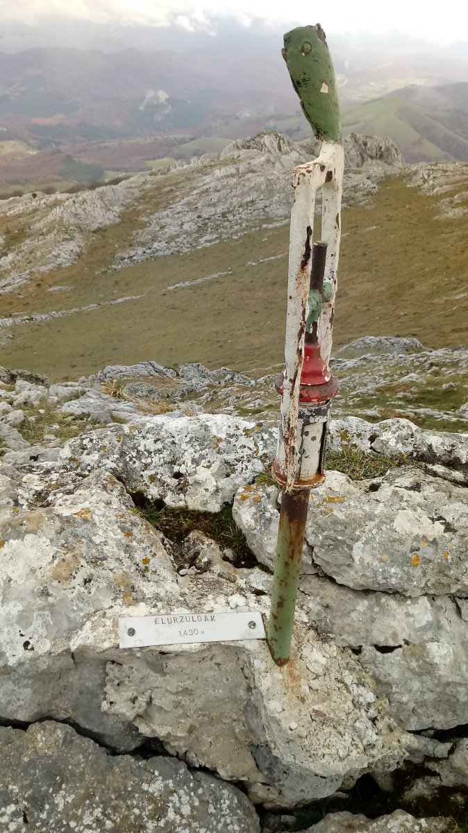 Elurzuloak (1430m) tontorra