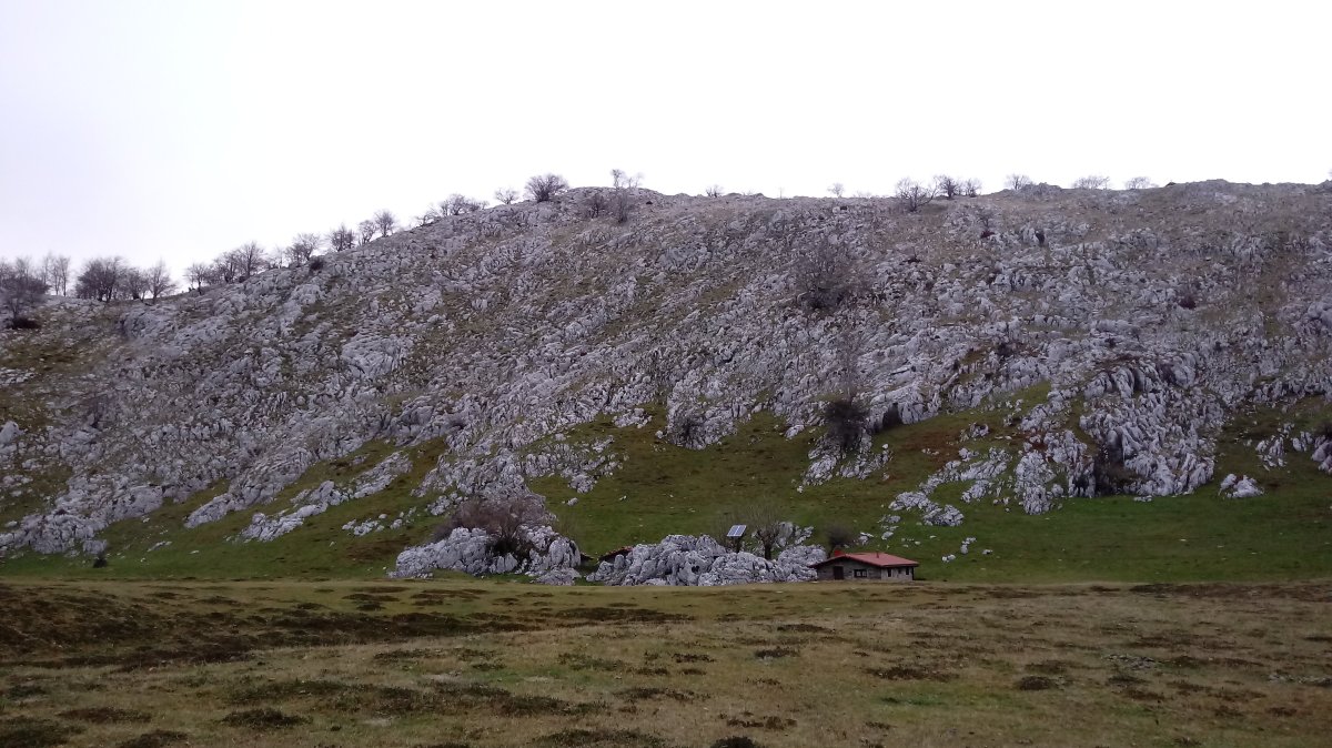 Aiznardako atxa (1026m) mendia Degurixatik