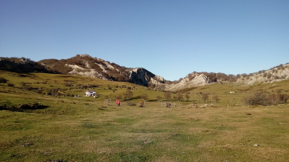Arrabako Landa eta Gorosteta (1259m) sakonean