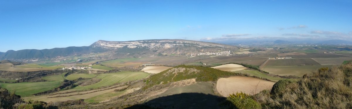 Etxauri ibarreko paisaiak gailurretik