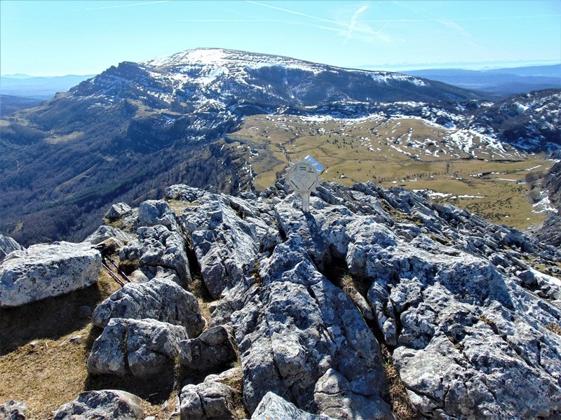 Tontorra. Atzean, Gorbeia