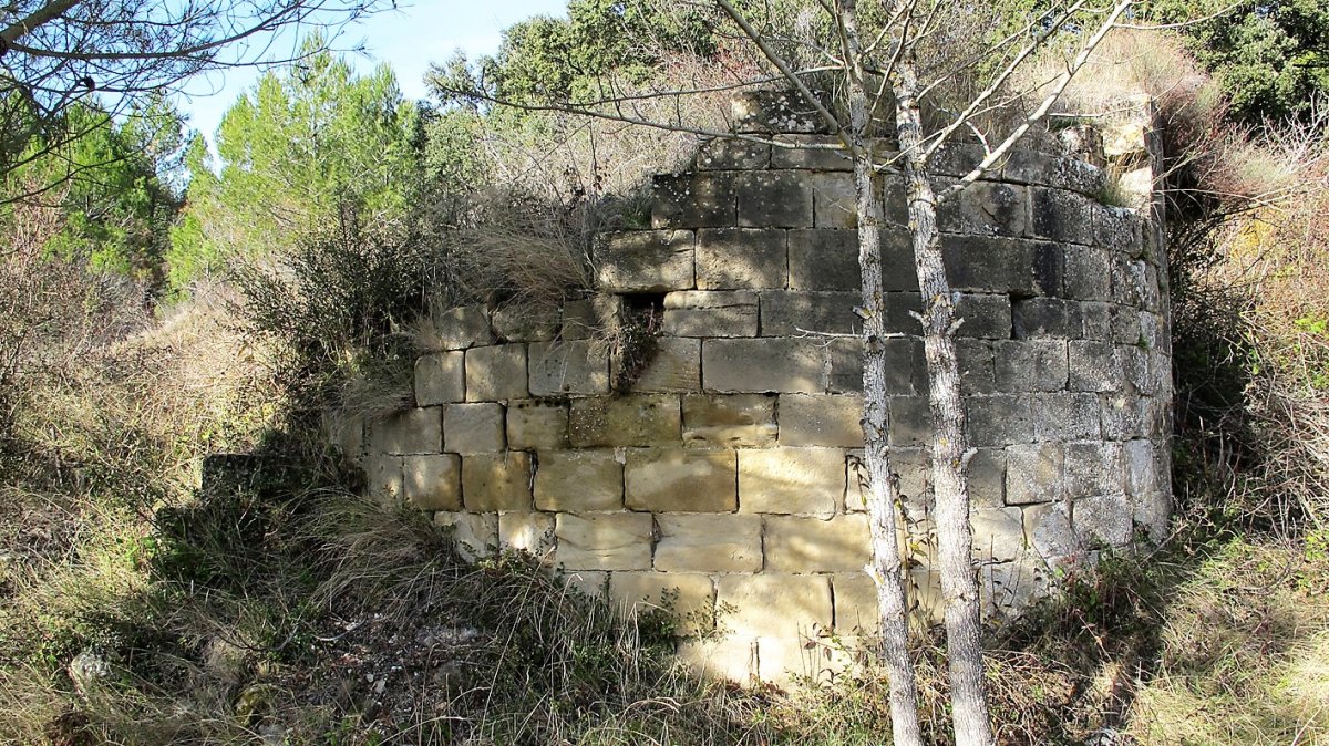 San Andrés de Longar elizaren hondakinak, Viana