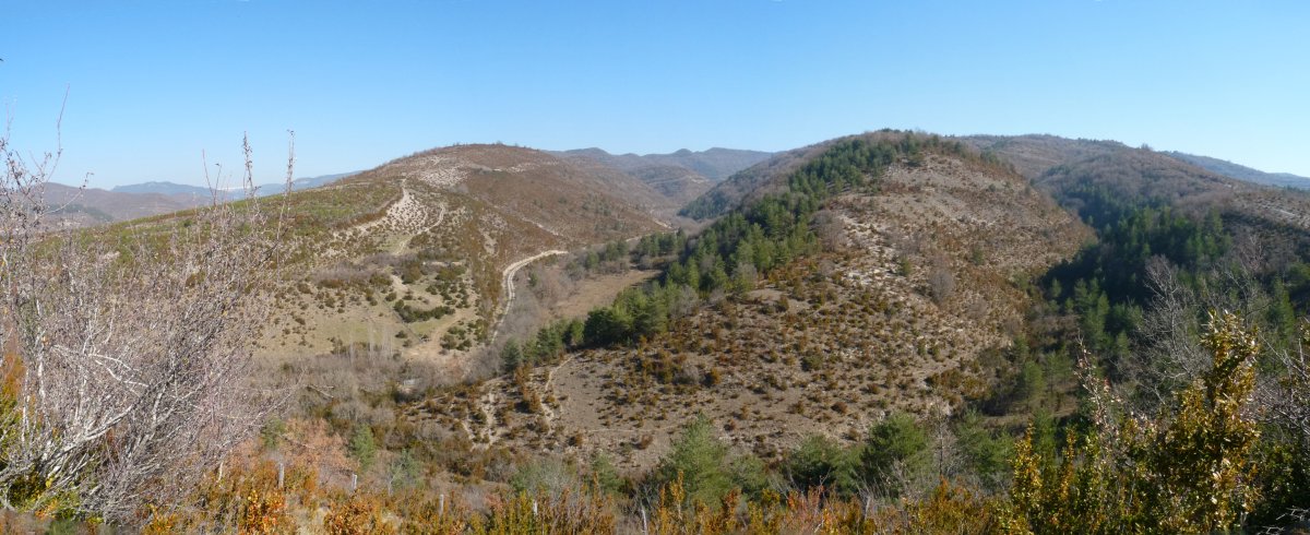 Ekialdeko mendiak, Urdanitik