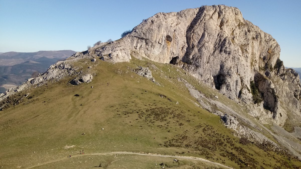 Mugarralanda Lepoa eta Mugarra (969m)