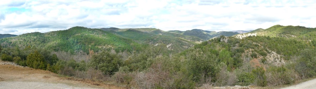 Zarikietako mendiak, Sastoia ibarraren gainean