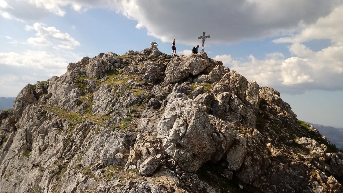 Udalaitz (1120m) tontorra