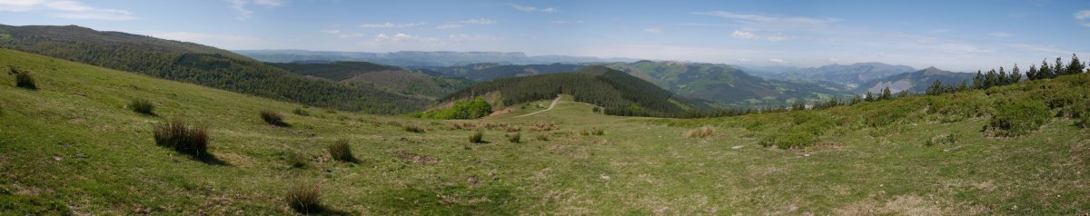Ubizar lepotik Kurtzegainera igotzen mendebaldera ikuspegi zabala