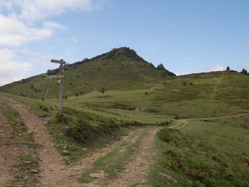 Celadilla, La Brenatik igotzen den bidetik ikusita