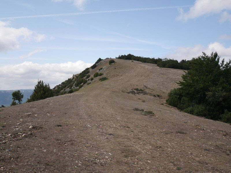 Larraitza hego-ekialdetik ikusita