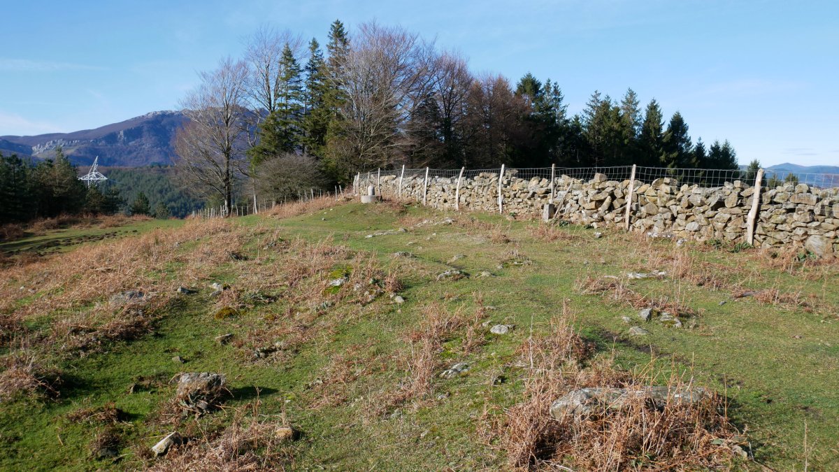 Erpin geodesikoa duen tontorra