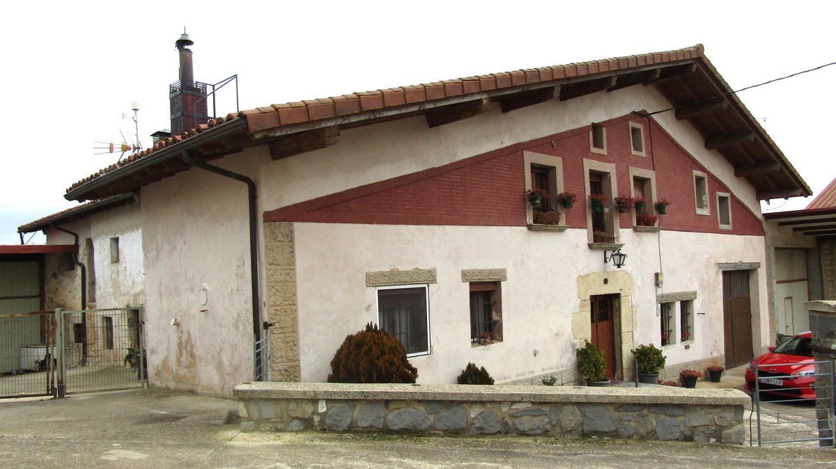 Etxea, Ibisate Arraia-Maeztu