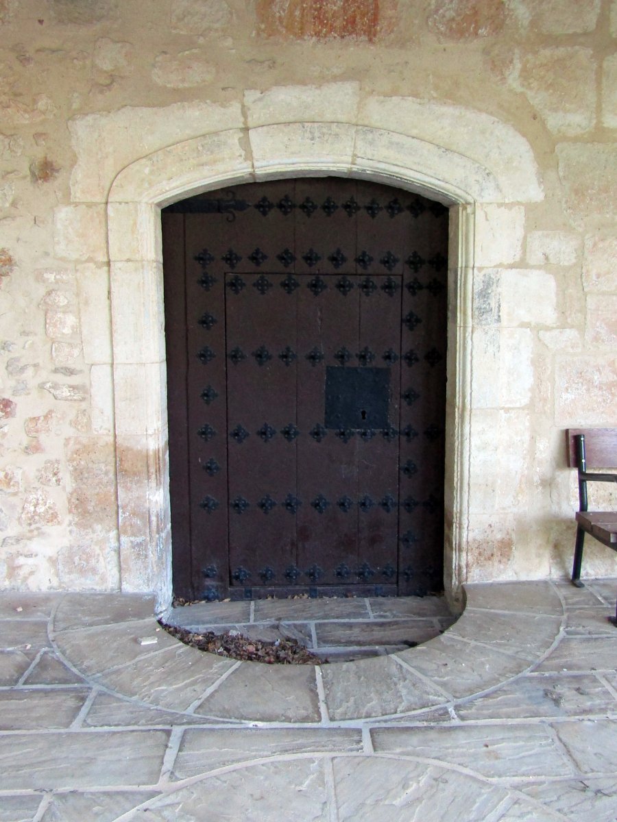 San Pedro eliza, Erroitegi Arraia-Maeztu