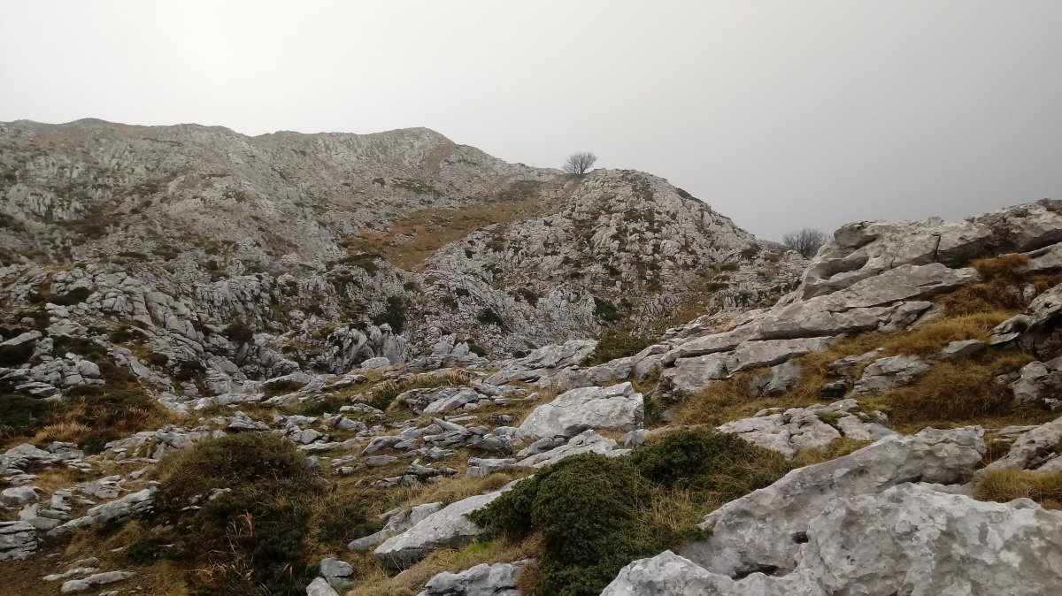 Aizkolaundi (1371) kataberako inguru karstikoa