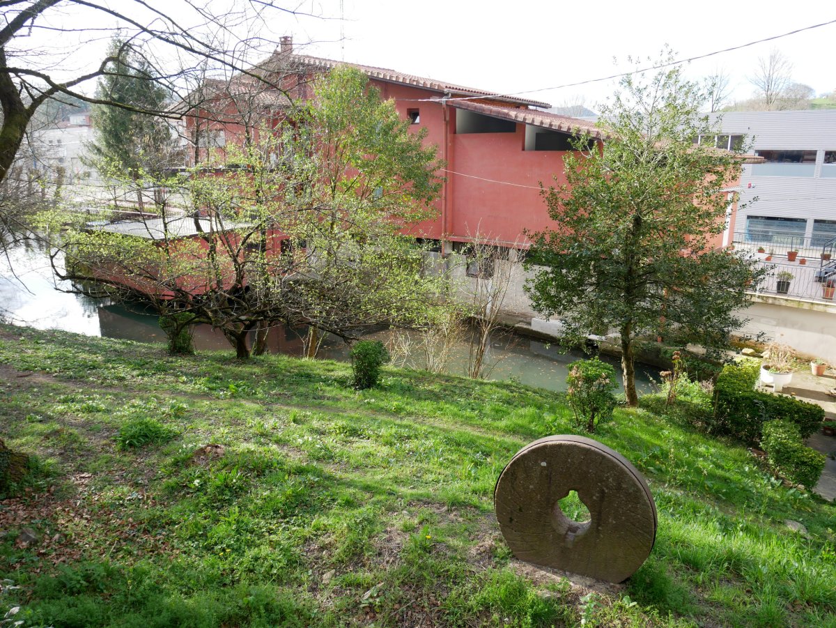 Iurrita errota, Ugaldetxo