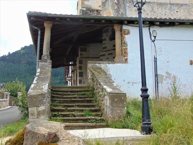 Santiago Eliza Goroetan