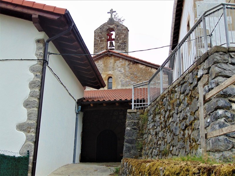 San Andres Ermita Uribarri Auzoan