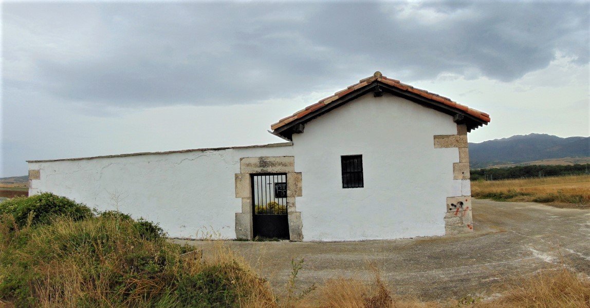 San Juan Ermita Mezkiako Hilerrian