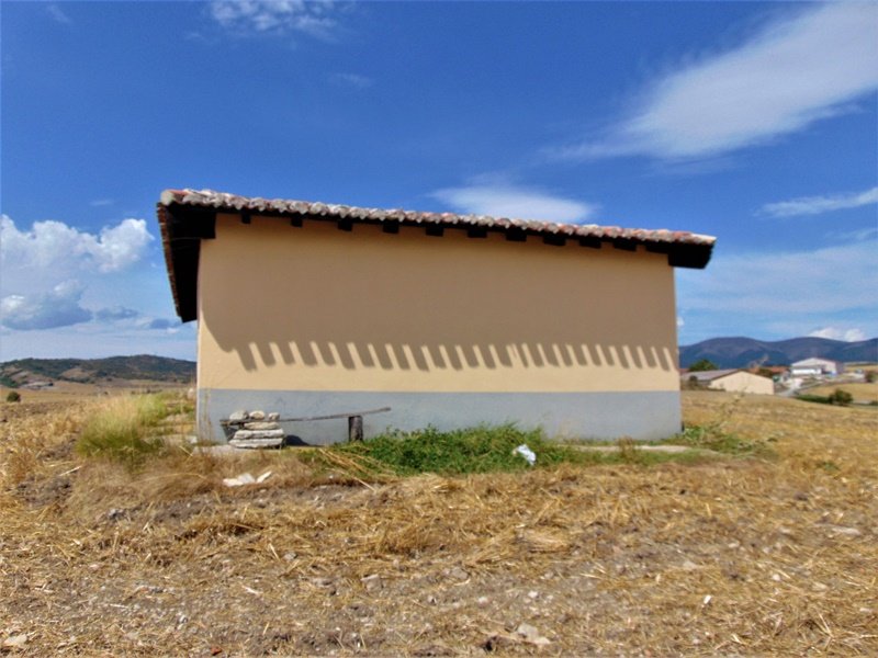 San Pedro Ermita Luzuriagako Hilerrian