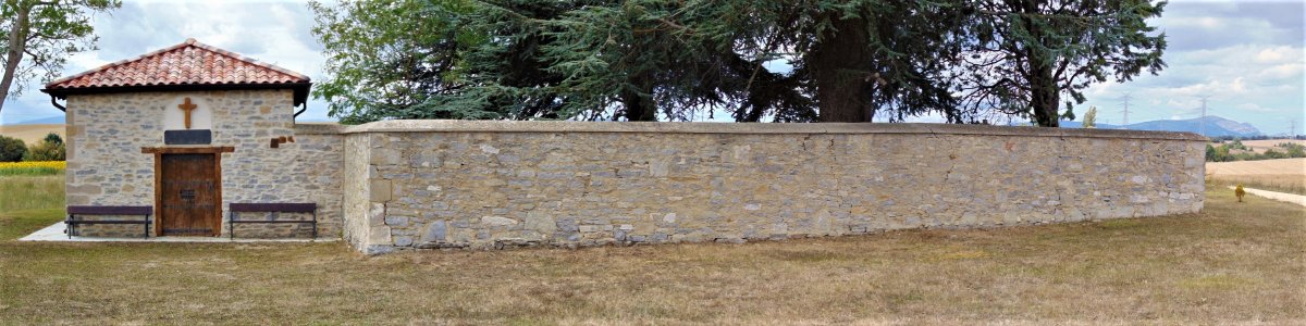 San Juan Ermita Ullibarri/Arrazuako Hilerrian