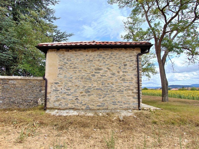 San Juan Ermita Ullibarri/Arrazuako Hilerrian