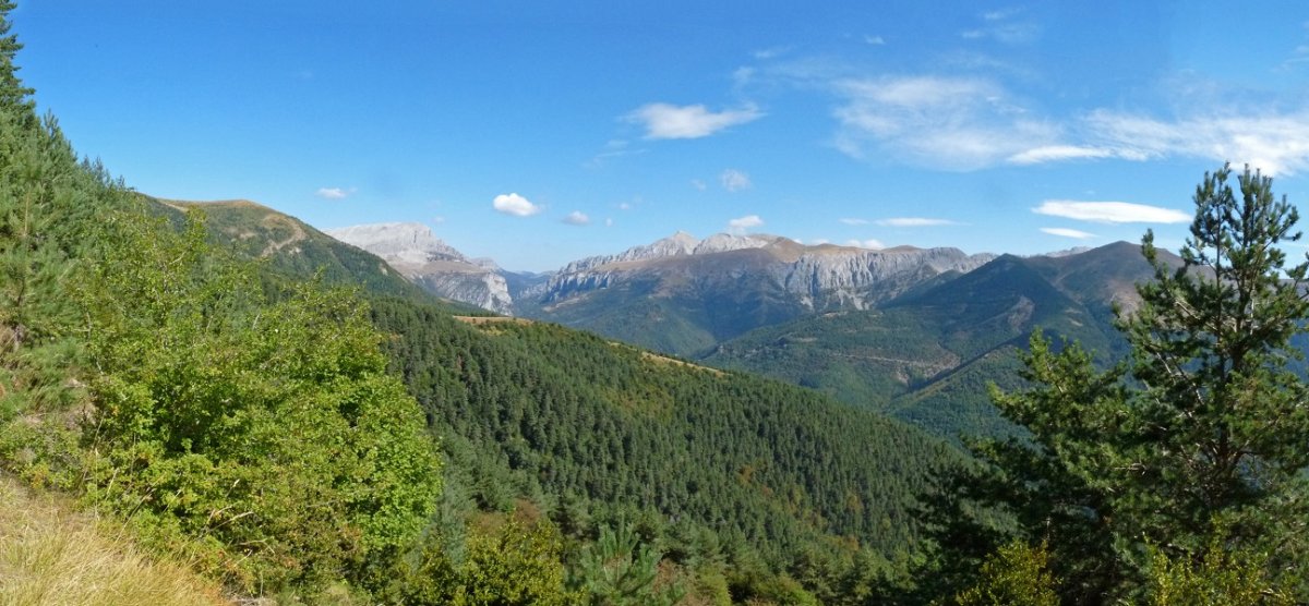 Anso ibarreko mendiak, Poitikolarreko bidetik